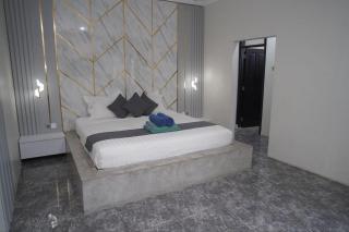 5 bedroom villa in kuta with 2 swimingpool - 9