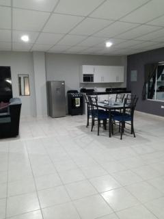 Apartamento familiar 1 con 3 habitaciones y 4 camas - San Salvador - 0