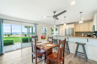 7 Mile Beach, 2BR Ground Floor Oceanfront Condo with Pool and large Patio, Sleeps 6 - George Town - 3