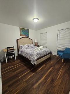 Charming 3 Bedroom house near Downtown IN - 3