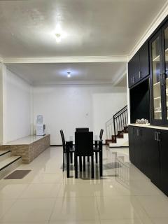 Villa 3 Bedroom Padma Huis Rancamaya - Ciawi Bogor - 3
