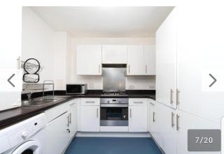 Modernized 1-Bedroom Flat in Croydon - Croydon - 0