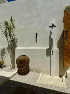 Ecstatic Villa, heart of Uluwatu - 1