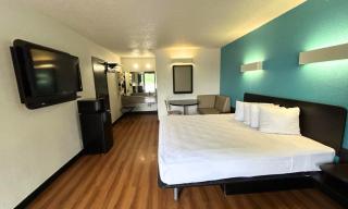 Blue Way Inn & Suites By Jasper Beeville - Beeville - 5