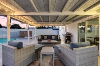 Desert Mirage Home -Retro Chic with Pool Grille & Bocce - Scottsdale - 2