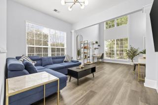 Family Retreat with Modern Comforts - Charlotte - 9