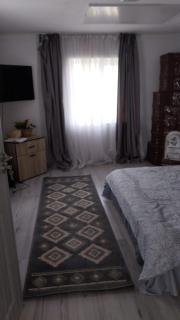 PRIDVOR de STOENESTI - - 5