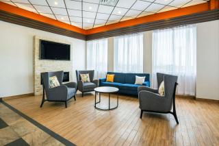 Comfort Inn & Suites - Barrie - 0