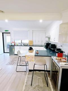 All in One Home Work, Relax & Weekend Escape - Bomaderry - 3