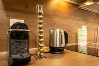 Modern two-room apartment near station and airport - Florencia - 0