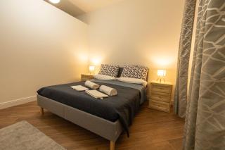 Modern two-room apartment near station and airport - Florencia - 3