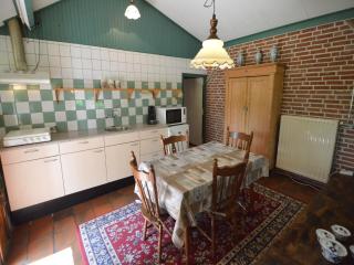 Cozy Holiday Home in Bergen op Zoom with Garden - Bergen op Zoom - 2
