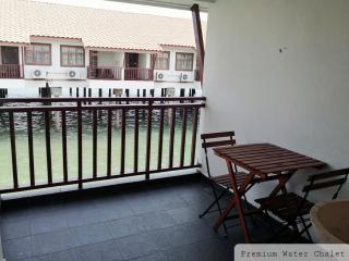 Alpine Premium Water Chalet 2 - Port Dickson - 3