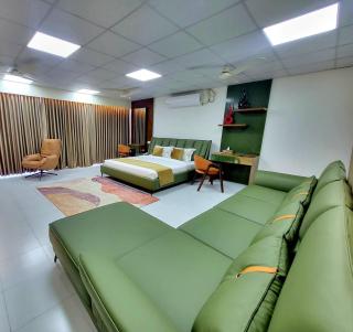 Crow Euro Inn Hotel and Resort - - 1