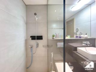 Chic Comfort at oxford Residence - 6