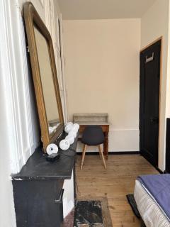 Chambre meublée au calme dans maison de caractère Hyper centre 3m Gare - Amiens - 6