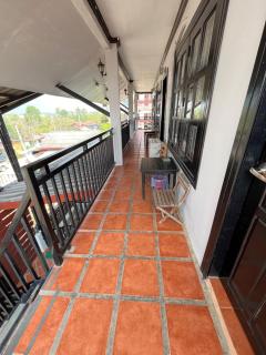 Local Guesthouse - 1