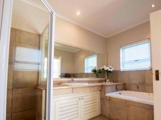 River Club 4262 - full back-up power! - Plettenberg Bay - 7