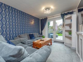 Charming 2BR Victorian Home – Perfect for 4 Guests Pass the Keys - Stafford - 5