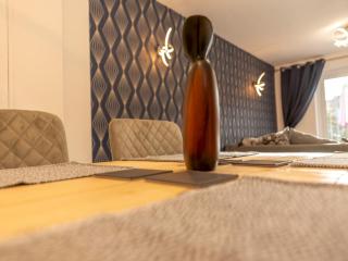 Charming 2BR Victorian Home - Perfect for 4 Guests - Pass the Keys - Stafford - 1