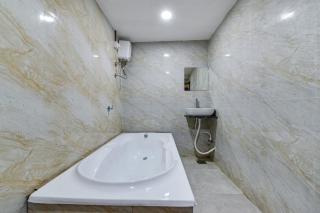 Green Tree Hotel - Ahmedabad - 3