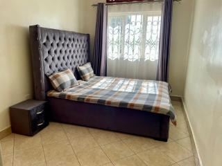 Charming 3-Bedroom Home - Kampala - 9