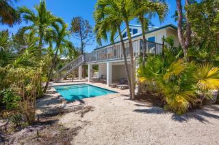 Magnolia Breeze - Anna Maria - 0