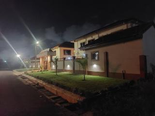 The Pleasant Place near Accra - Eco Friendly Solar Powered Home, Free Airport Shuttle & Car Hire - Tema - 6