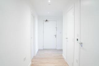 4 Guests - Close Airport - 25min Central London - Londra - 2