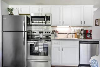 Fall Creek 58-8, Pet Friendly, Great Location - 4