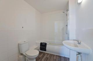Luxury Flat Apartment - Lakeside View in London - Abbey Wood - 9