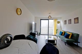 Luxury Flat Apartment - Lakeside View in London - Abbey Wood - 3