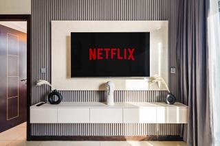 Fully Furnished 1bhk Apartment In Indigo - 2