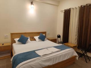 Dew Drop Home Stay - Kanatal - 9