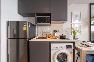 Stunning Sea View On High Floor - 2