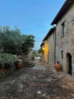 Fairytale apartment in 12th century castle - Umbria - Monte lʼAgello - 4