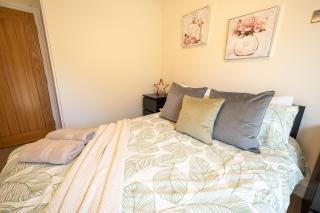 Central, Modern, 2 beds with Garden - Eastbourne - 8