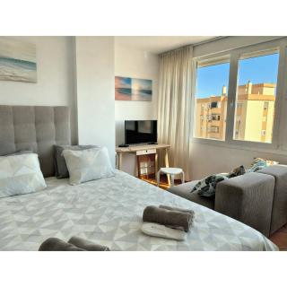Helios II - Free Parking - By Lcdsol - Torremolinos - 8
