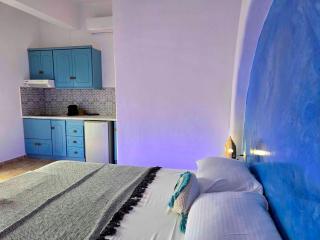 Papafotis Apartments & Suites - Alinda - 1