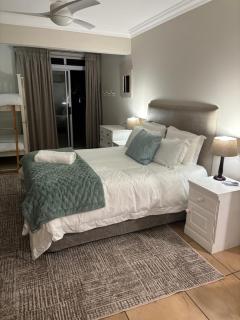 Full Circle Beach House - Pennington - 3