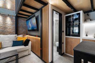 Urban Hive 2-story suite with roof garden - 3