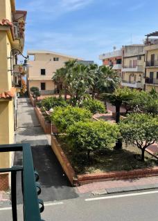 Il Glicine Apartment a 2 min dalla Spiaggia - Letojanni - 1