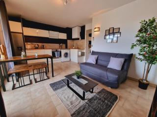 "Le Liberty" Appartement calme et cosy avec vue piscine et montagnes - 9