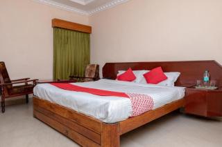 Hotel Gurupriya - 9