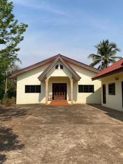 SUNTIPHAB GETS House - Ban Pho Touane - 4
