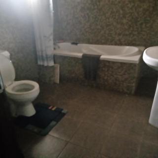 Whispering Pines Hideaway - Ngong - 1