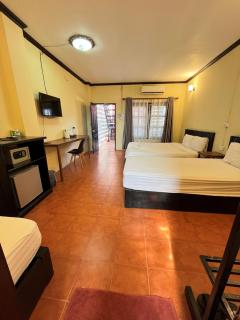 Local Guesthouse - Vang Vieng - 5