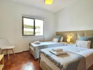 NOVO! Apartamento junto à praia com piscina - Lagos - 4