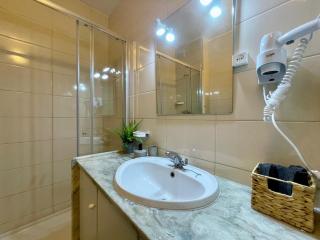 NOVO! Apartamento junto à praia com piscina - Lagos - 2