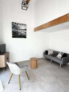 MAISON T3 avec extérieur 2 chambres, 5 couchages, 3 lits, BORDEAUX à 10min, TRAM C à 200m, Parc jeux enfants - Le Bouscat - 2